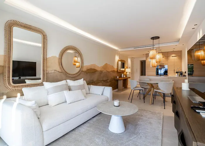 Ref 1979 - Palm Beach- Sea View For Rent Апартаменты