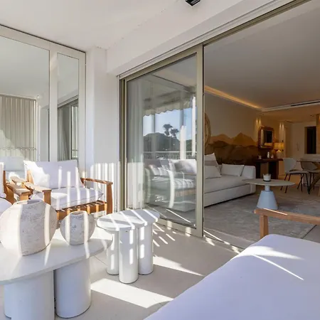 Apartmán Ref 1979 - Palm Beach- Sea View For Rent Cannes