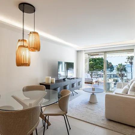 Ref 1979 - Palm Beach- Sea View For Rent *